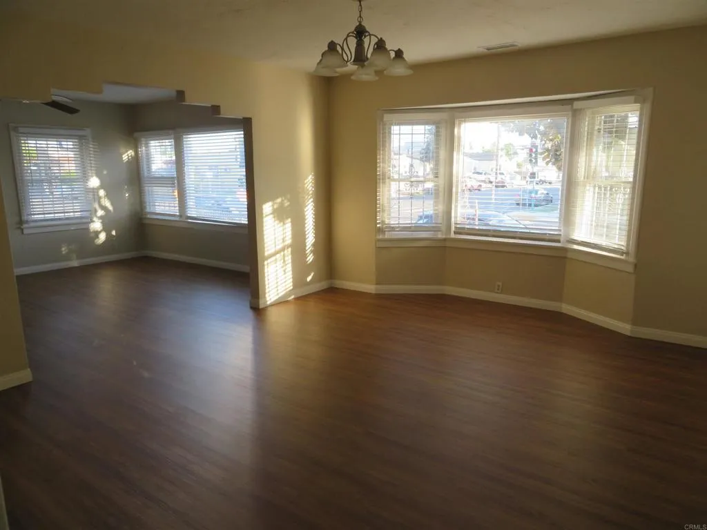 4202 43rd Street, San Diego, CA 92105 optional formal dining or family room