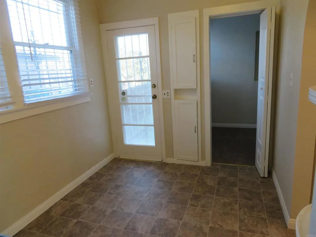 4202 43rd Street, San Diego, CA 92105 large dinette area with hutch