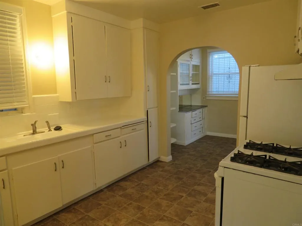 4202 43rd Street, San Diego, CA 92105 4202 43rd Street, San Diego, CA 92105