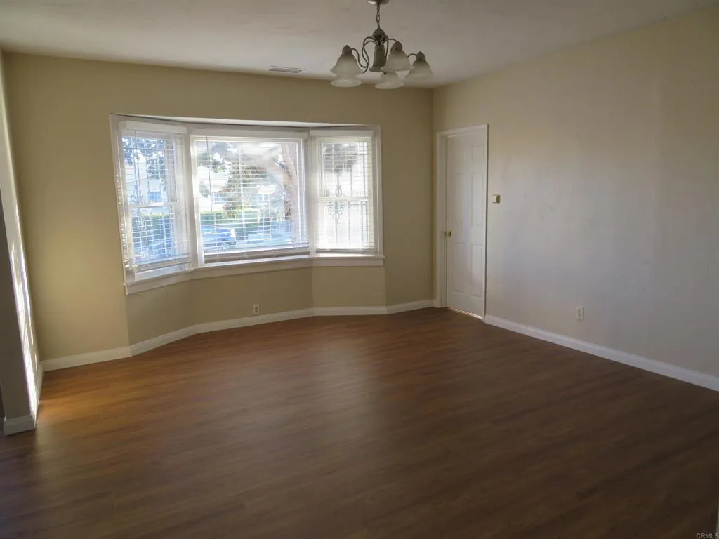 4202 43rd Street, San Diego, CA 92105 optional formal dining or family room