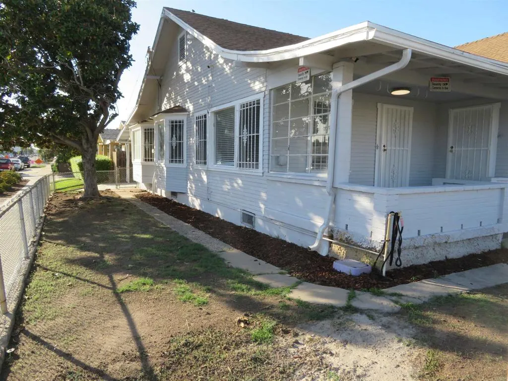 4202 43rd Street, San Diego, CA 92105 4202 43rd Street, San Diego, CA 92105