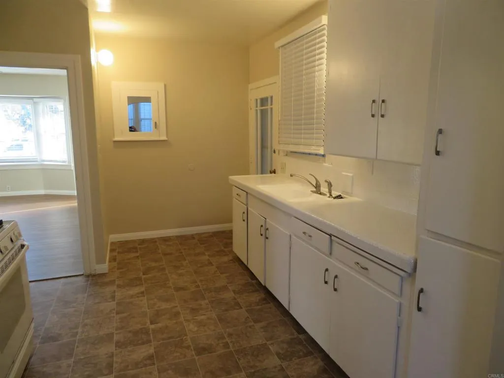4202 43rd Street, San Diego, CA 92105 4202 43rd Street, San Diego, CA 92105