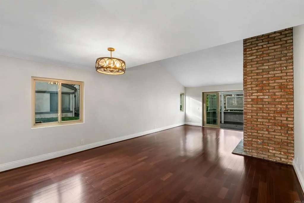 https://cdn.realtyfeed.com/cdn/127/307107303/b7a46e40b68638fcd7b7d4684efd5efb.webp