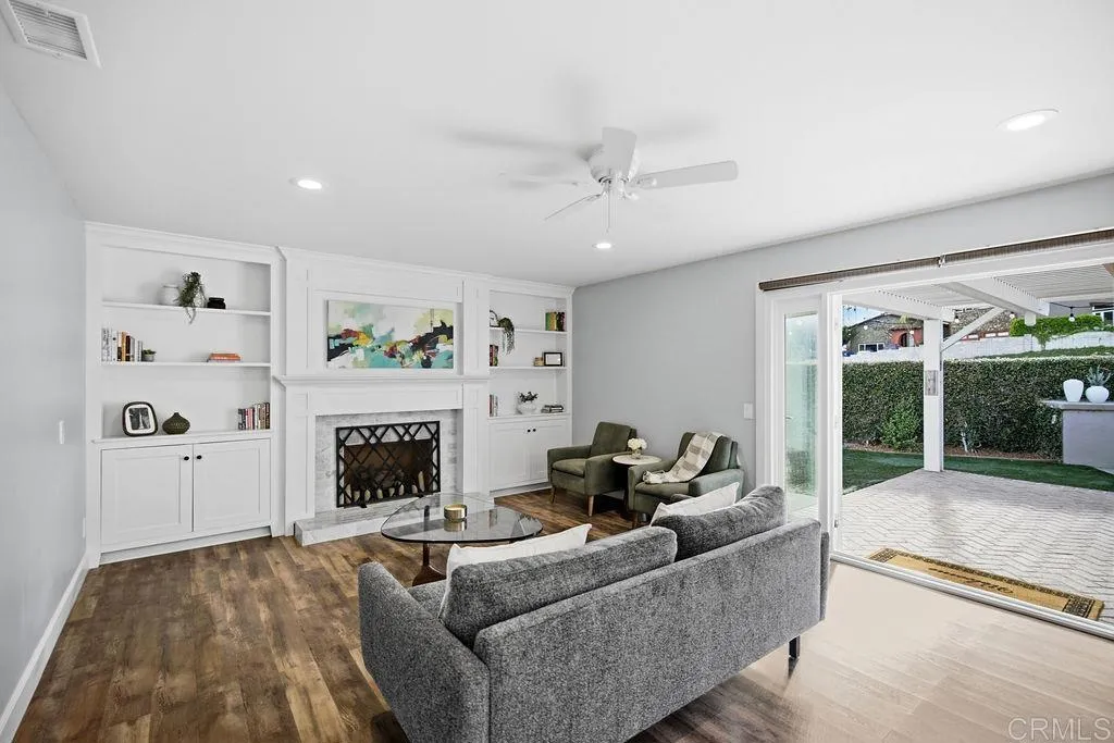 1815 Bailey Drive, Oceanside, CA 92054