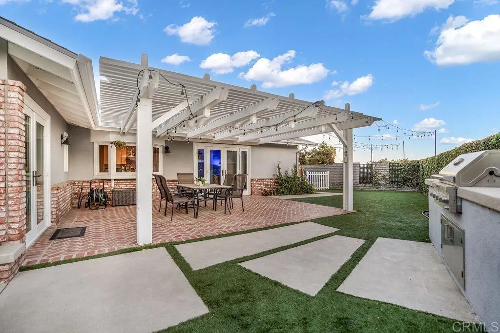 1815 Bailey Drive, Oceanside, CA 92054