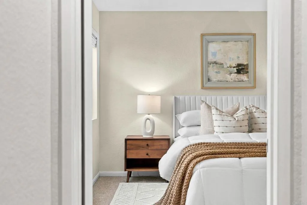11215 Avenida De Los Lobos, #B, San Diego, CA 92127