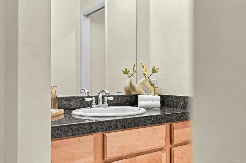 11215 Avenida De Los Lobos, #B, San Diego, CA 92127