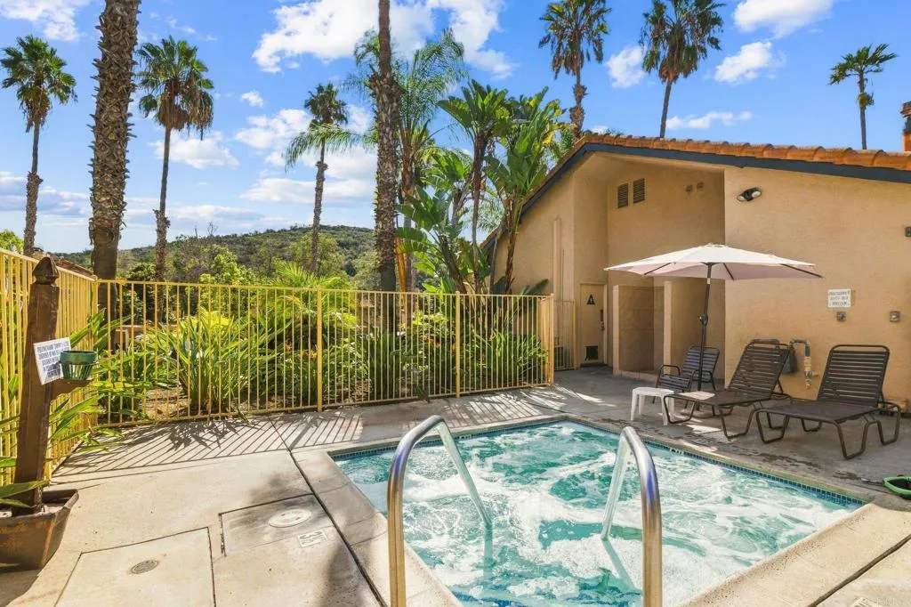 11215 Avenida De Los Lobos, #B, San Diego, CA 92127