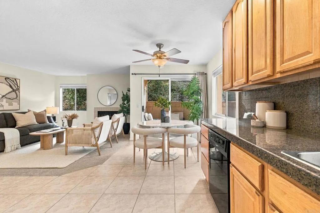 11215 Avenida De Los Lobos, #B, San Diego, CA 92127