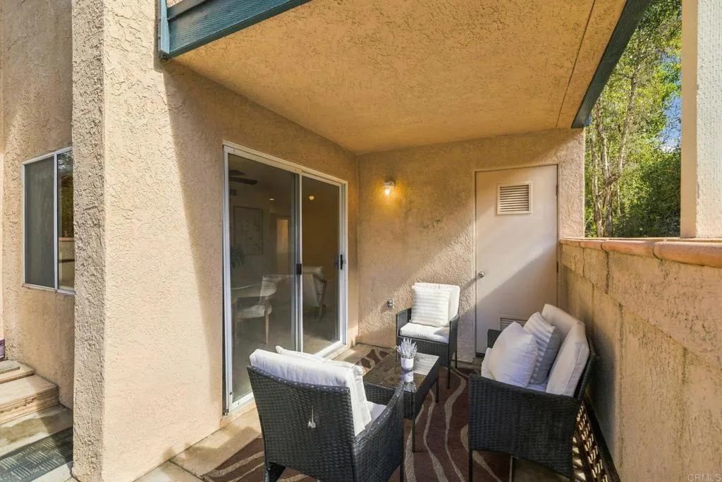 11215 Avenida De Los Lobos, #B, San Diego, CA 92127