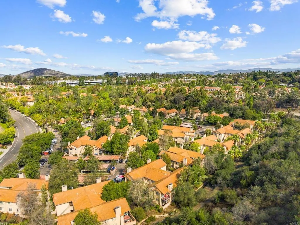 11215 Avenida De Los Lobos, #B, San Diego, CA 92127