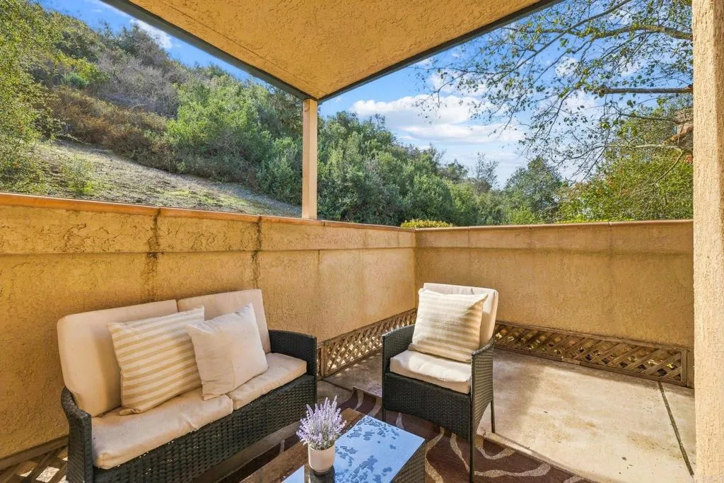 11215 Avenida De Los Lobos, #B, San Diego, CA 92127