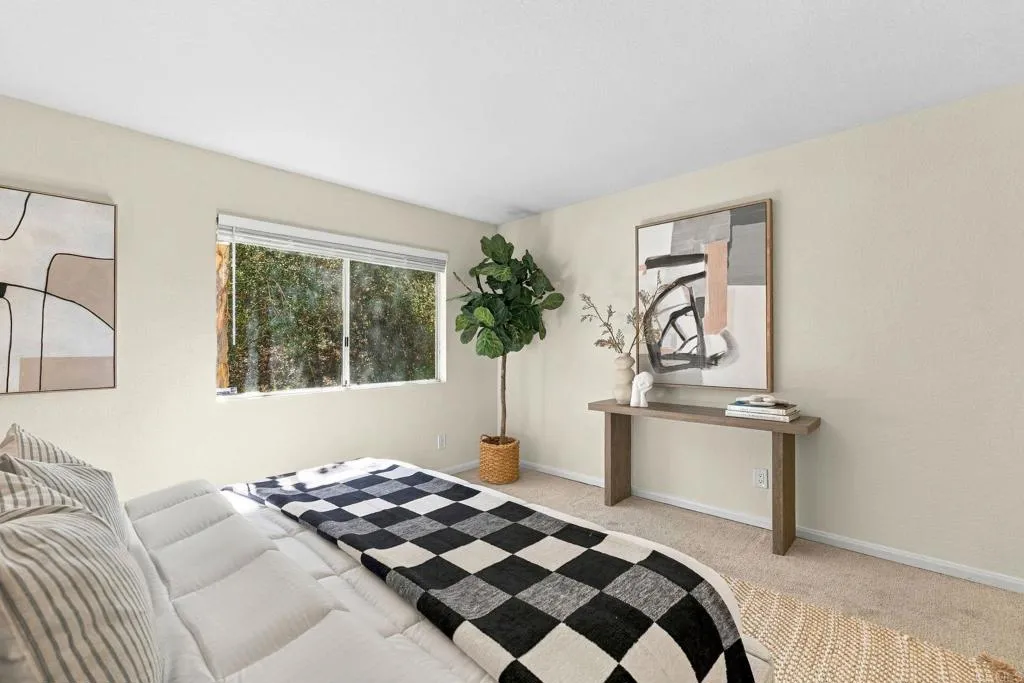 11215 Avenida De Los Lobos, #B, San Diego, CA 92127