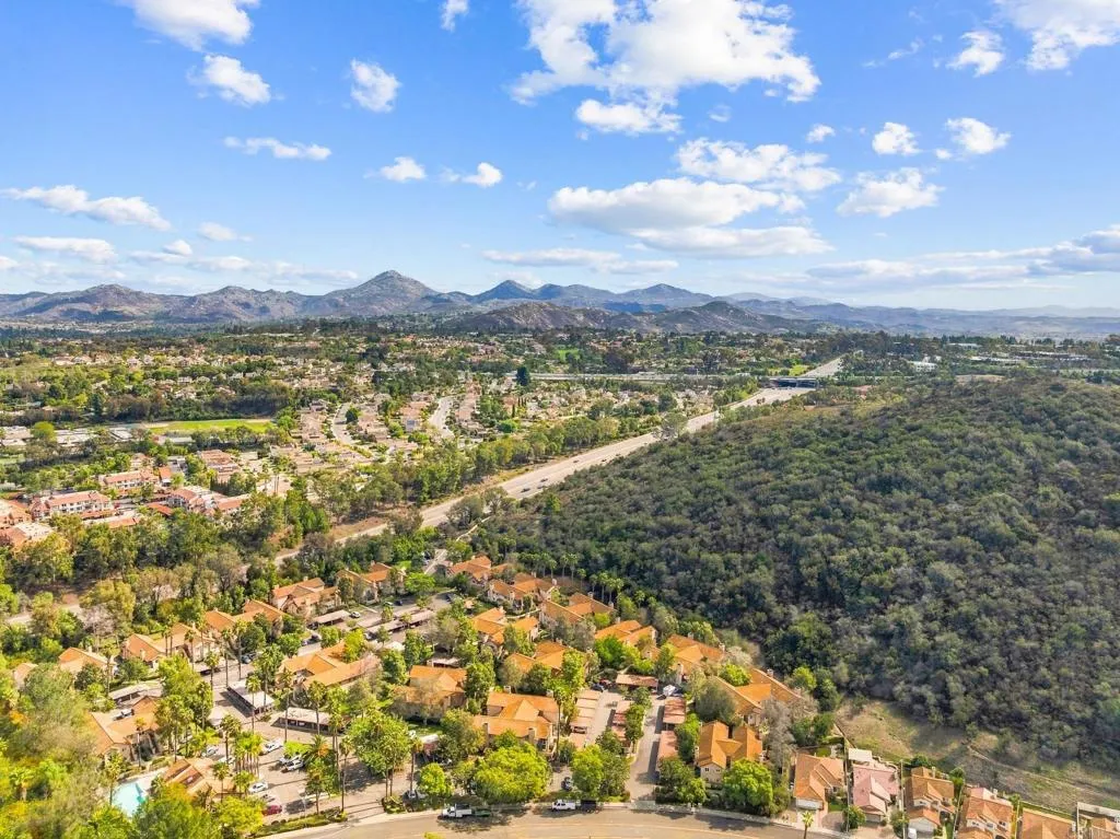 11215 Avenida De Los Lobos, #B, San Diego, CA 92127