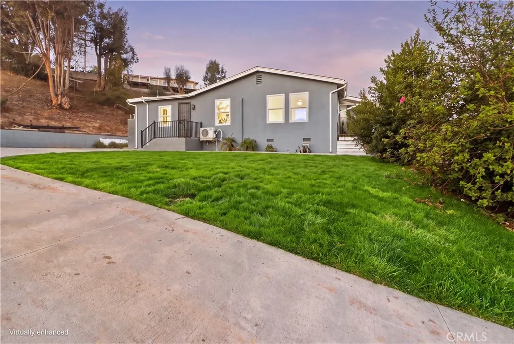 https://cdn.realtyfeed.com/cdn/127/307107486/355b4825ead0e35bbe9f268cd7b29f87.webp