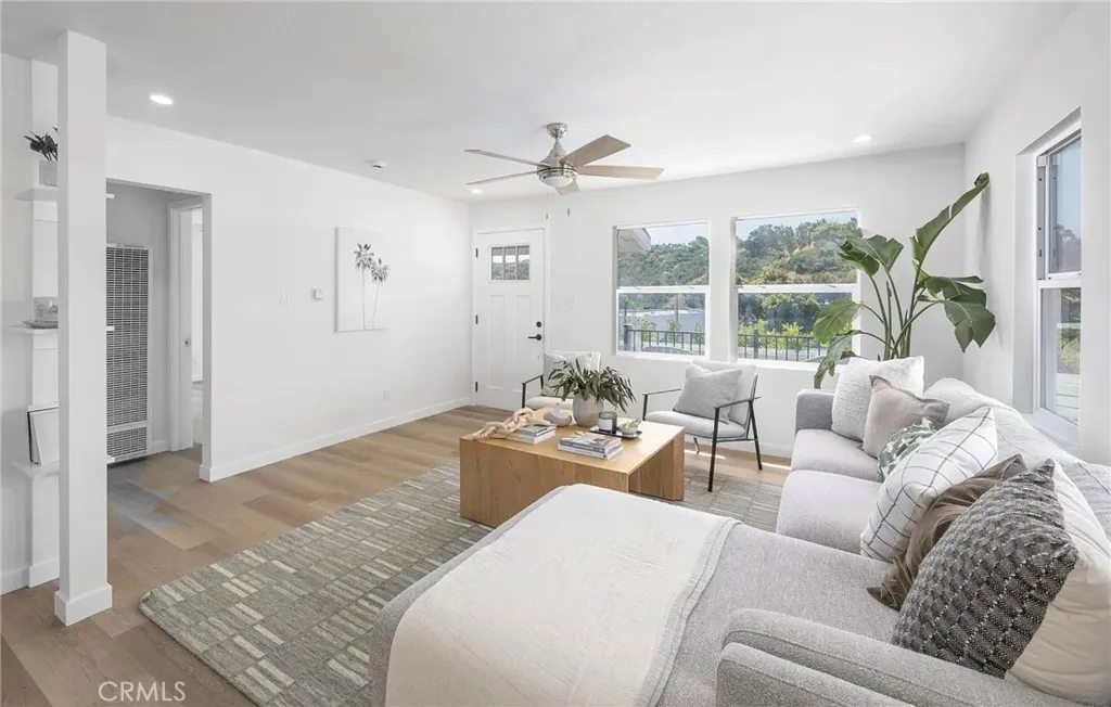 https://cdn.realtyfeed.com/cdn/127/307107486/45eaeeef889a8d92a77039377f04aed2.webp