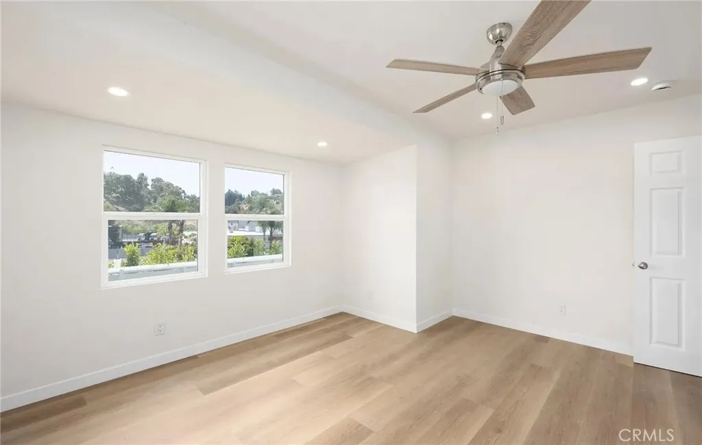 https://cdn.realtyfeed.com/cdn/127/307107486/a9bf5bd944bea1b996a9e43634fce6bd.webp