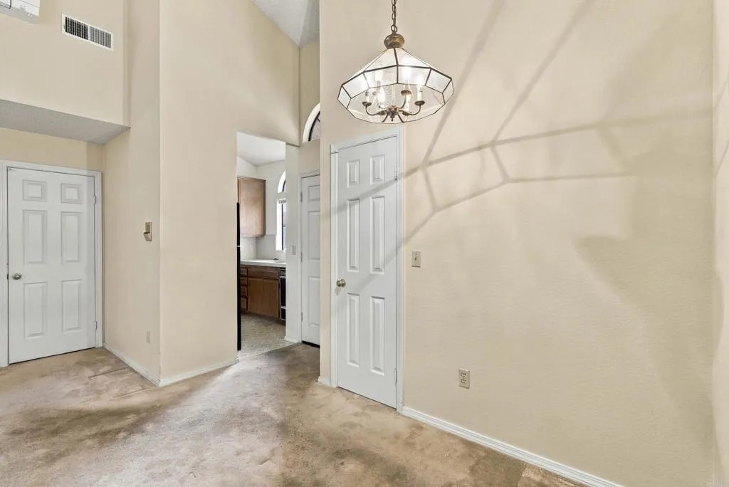 3976 Iowa Street, #5, San Diego, CA 92104 3976 Iowa Street, #5, San Diego, CA 92104