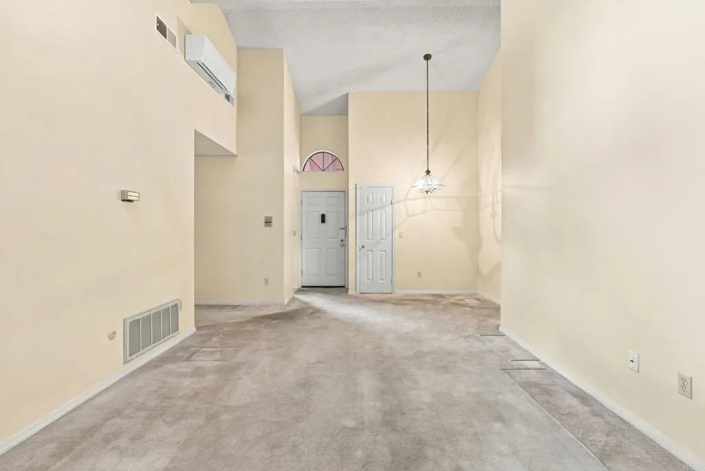 3976 Iowa Street, #5, San Diego, CA 92104 3976 Iowa Street, #5, San Diego, CA 92104