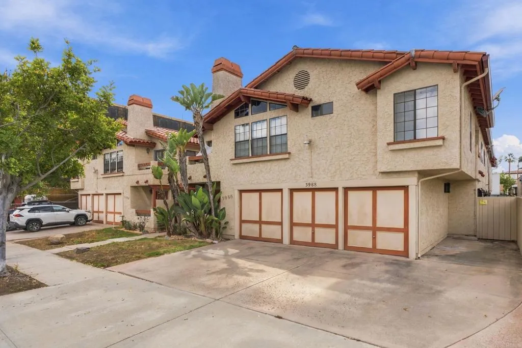 3976 Iowa Street, #5, San Diego, CA 92104 3976 Iowa Street, #5, San Diego, CA 92104