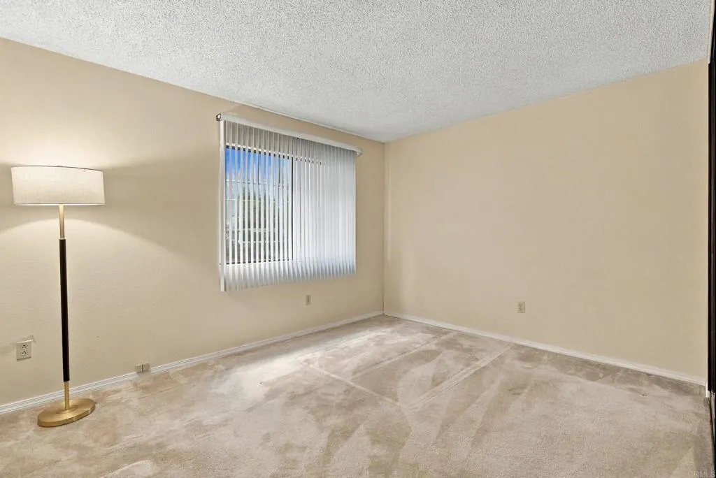 3976 Iowa Street, #5, San Diego, CA 92104 3976 Iowa Street, #5, San Diego, CA 92104