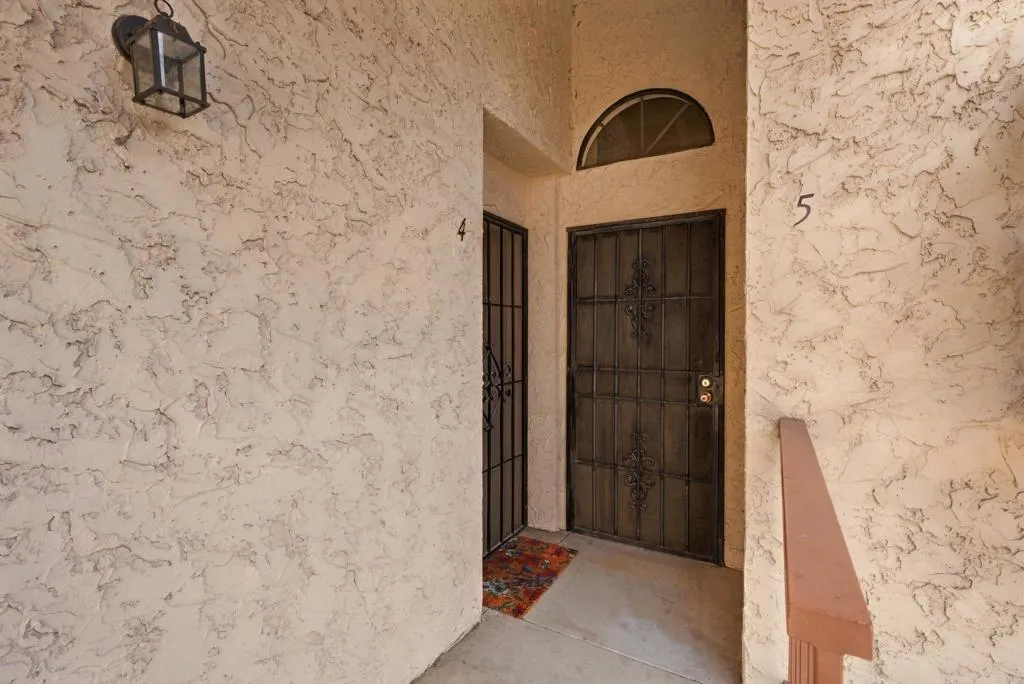 3976 Iowa Street, #5, San Diego, CA 92104 3976 Iowa Street, #5, San Diego, CA 92104