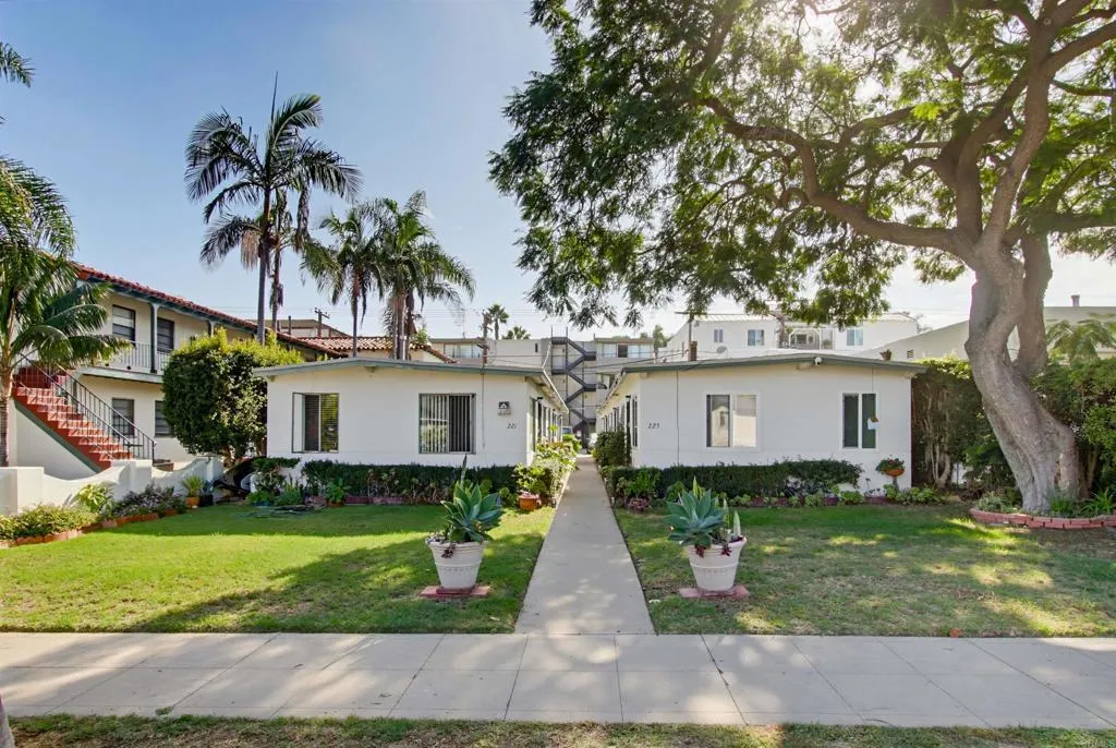 221-D Avenue Avenue, Coronado, CA 92118 221-D Avenue Avenue, Coronado, CA 92118