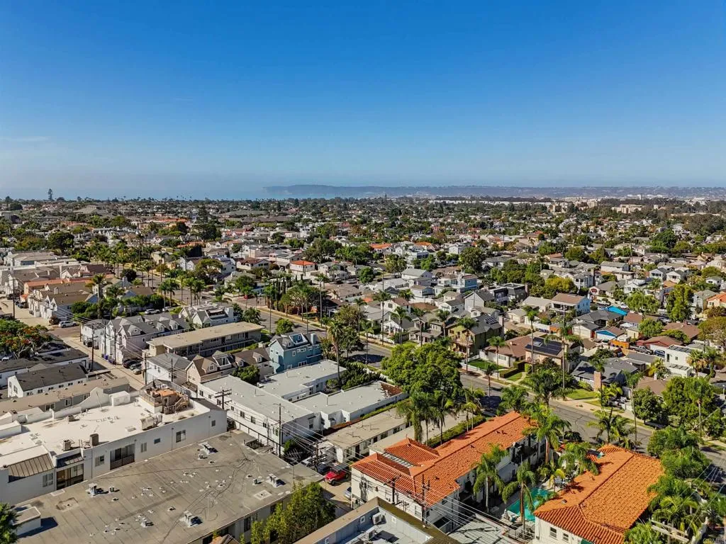 221-D Avenue Avenue, Coronado, CA 92118 221-D Avenue Avenue, Coronado, CA 92118