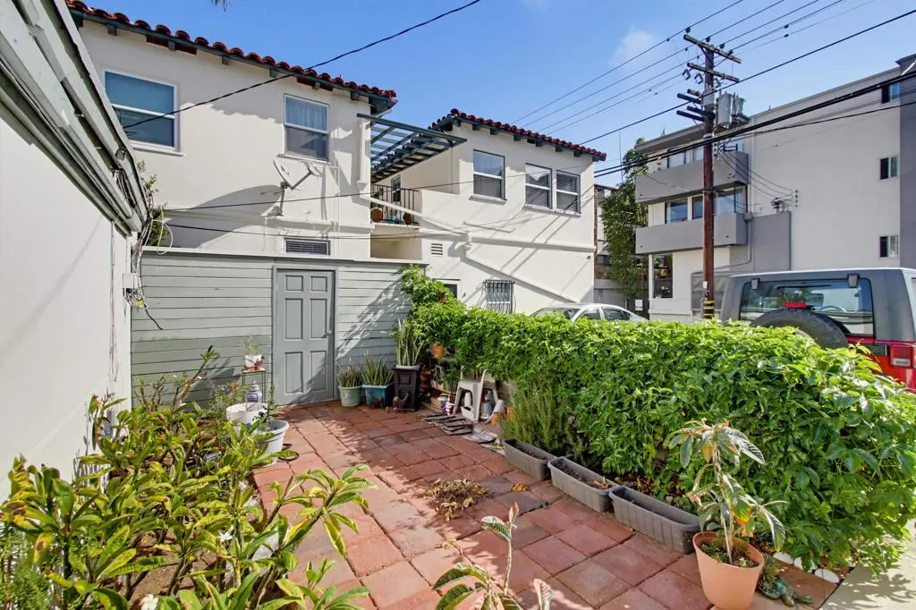 221-D Avenue Avenue, Coronado, CA 92118 221-D Avenue Avenue, Coronado, CA 92118
