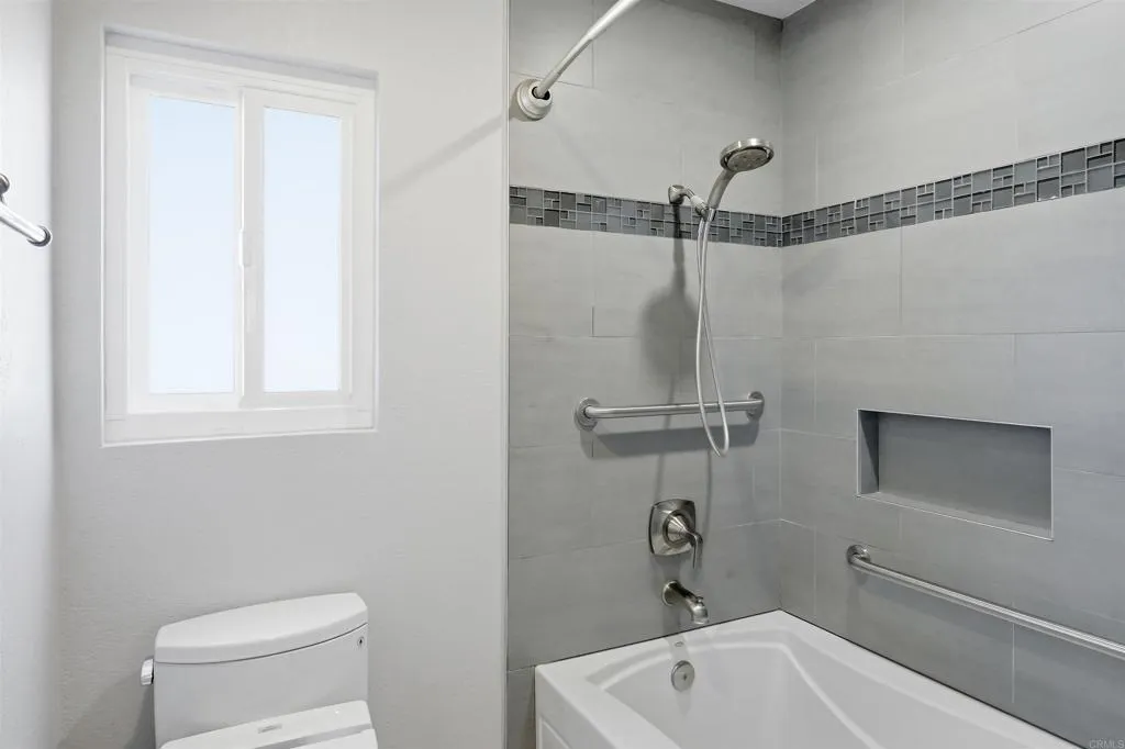 11810 Calamar Drive, San Diego, CA 92124 11810 Calamar Drive, San Diego, CA 92124