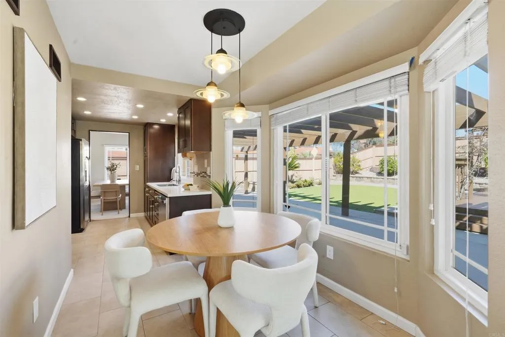 11810 Calamar Drive, San Diego, CA 92124 11810 Calamar Drive, San Diego, CA 92124