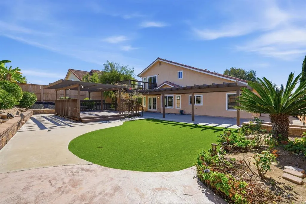 11810 Calamar Drive, San Diego, CA 92124 11810 Calamar Drive, San Diego, CA 92124
