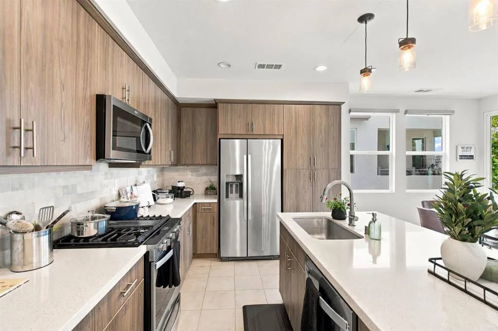 2088 Tango Loop, #2, Chula Vista, CA 91915 2088 Tango Loop, #2, Chula Vista, CA 91915