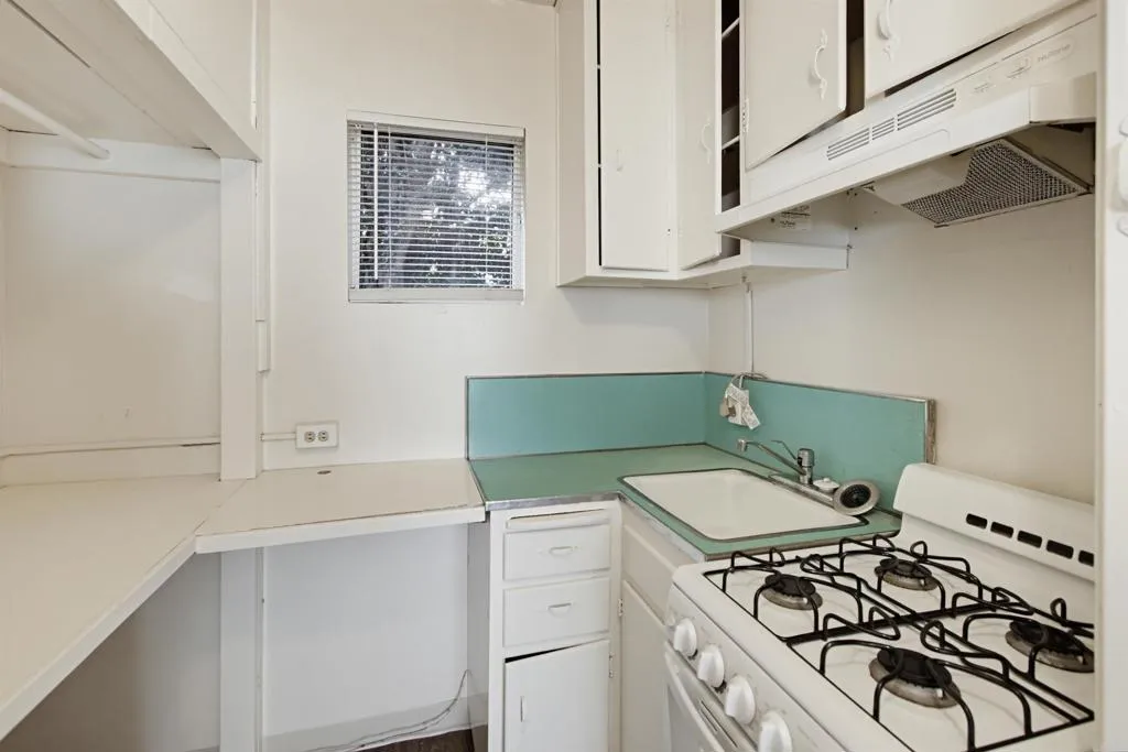 225 D Avenue, Coronado, CA 92118 225 D Avenue, Coronado, CA 92118