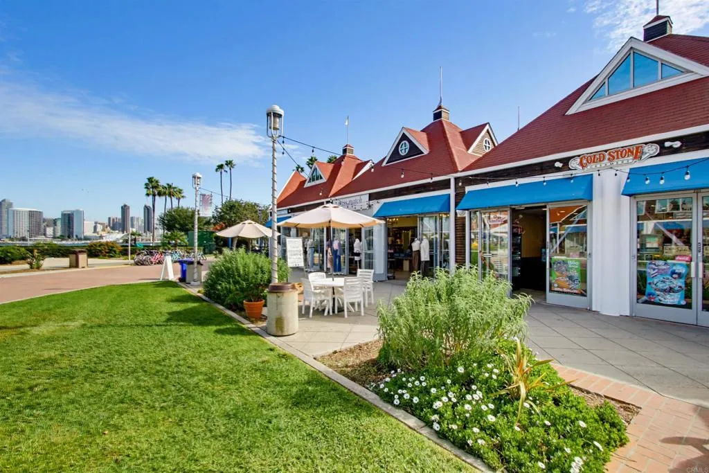 225 D Avenue, Coronado, CA 92118 225 D Avenue, Coronado, CA 92118