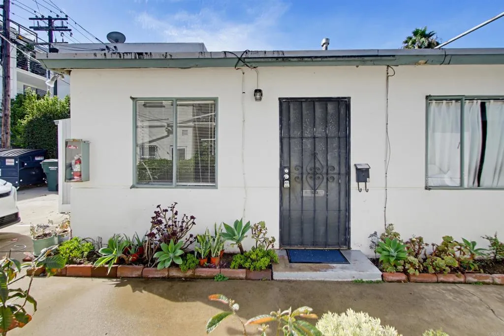 225 D Avenue, Coronado, CA 92118 225 D Avenue, Coronado, CA 92118