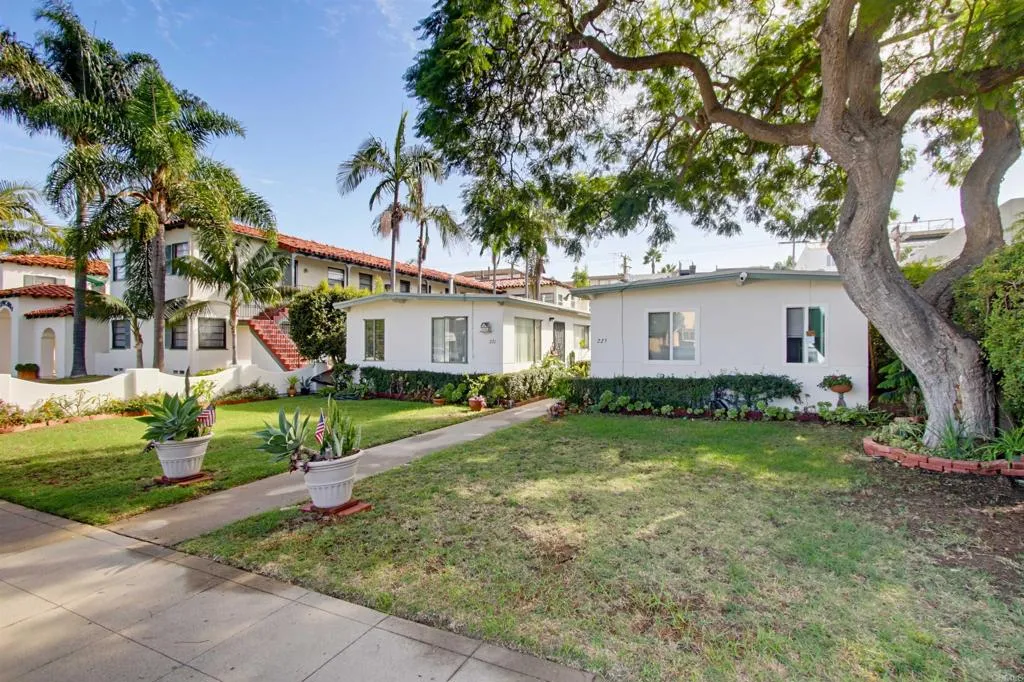 225 D Avenue, Coronado, CA 92118 225 D Avenue, Coronado, CA 92118