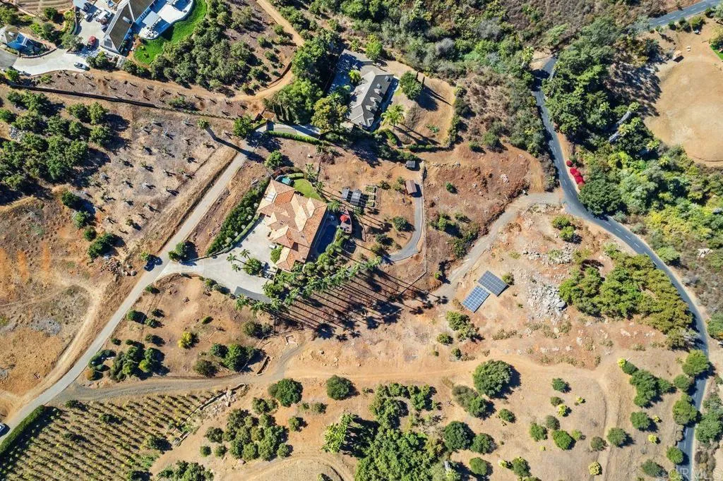 30477 Via Maria Elena, Bonsall, CA 92003 30477 Via Maria Elena, Bonsall, CA 92003