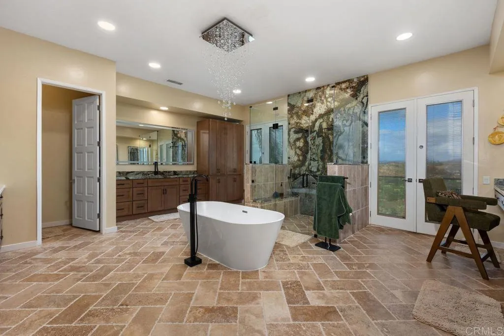 30477 Via Maria Elena, Bonsall, CA 92003 30477 Via Maria Elena, Bonsall, CA 92003