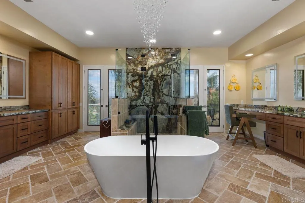 30477 Via Maria Elena, Bonsall, CA 92003 30477 Via Maria Elena, Bonsall, CA 92003
