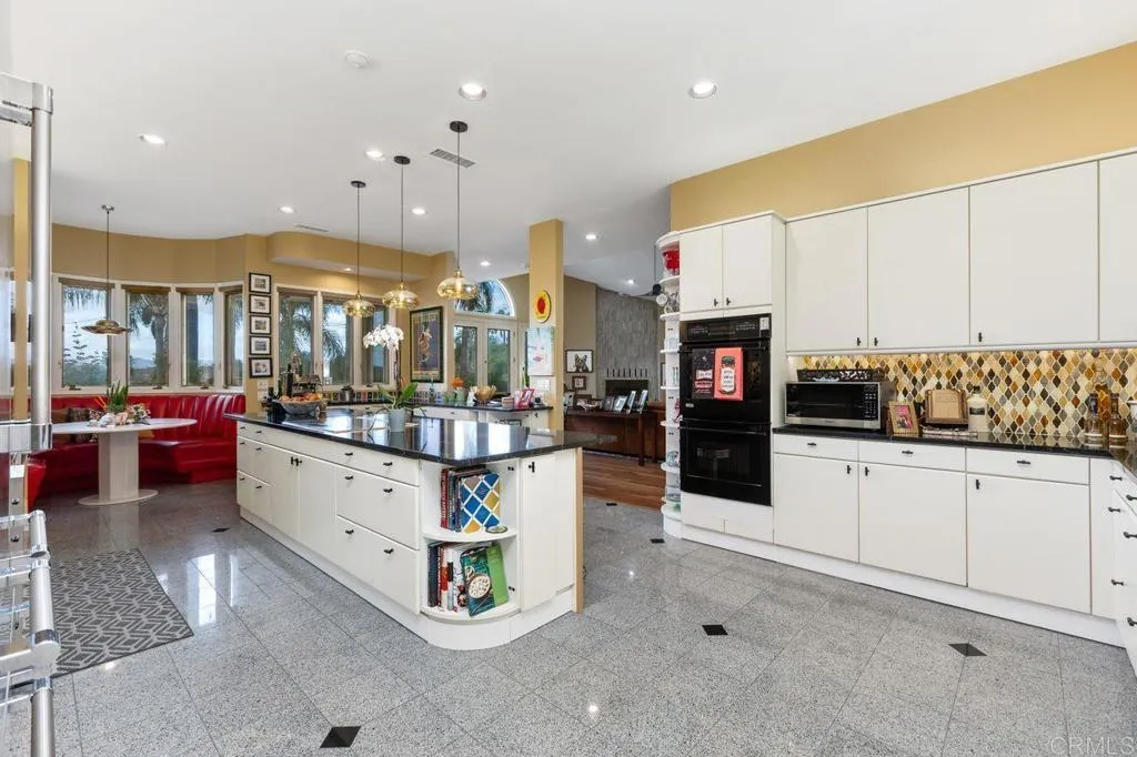 30477 Via Maria Elena, Bonsall, CA 92003 30477 Via Maria Elena, Bonsall, CA 92003