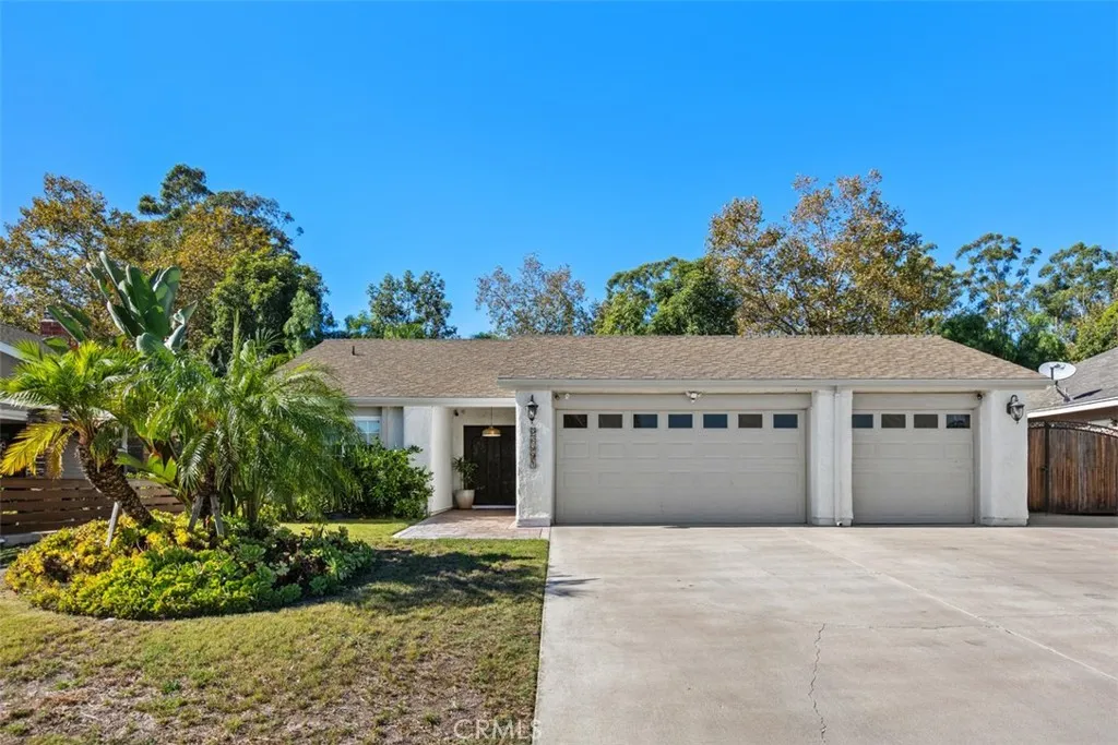23991 Woodstone