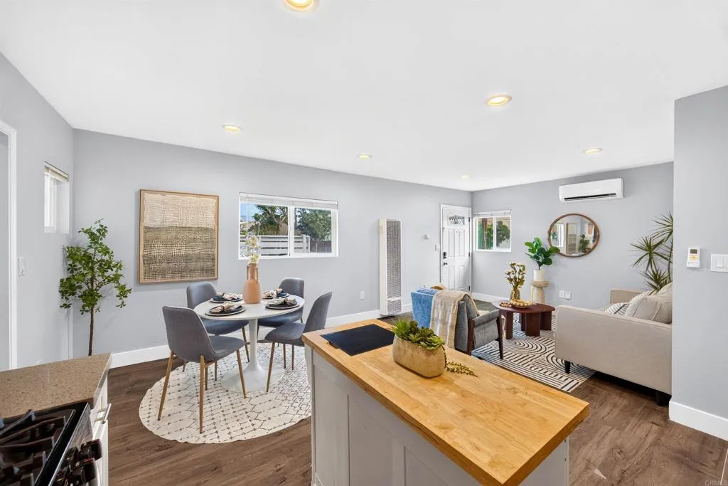 264 S 39th Street, San Diego, CA 92113 264 S 39th Street, San Diego, CA 92113