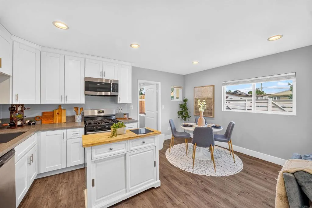 264 S 39th Street, San Diego, CA 92113 264 S 39th Street, San Diego, CA 92113