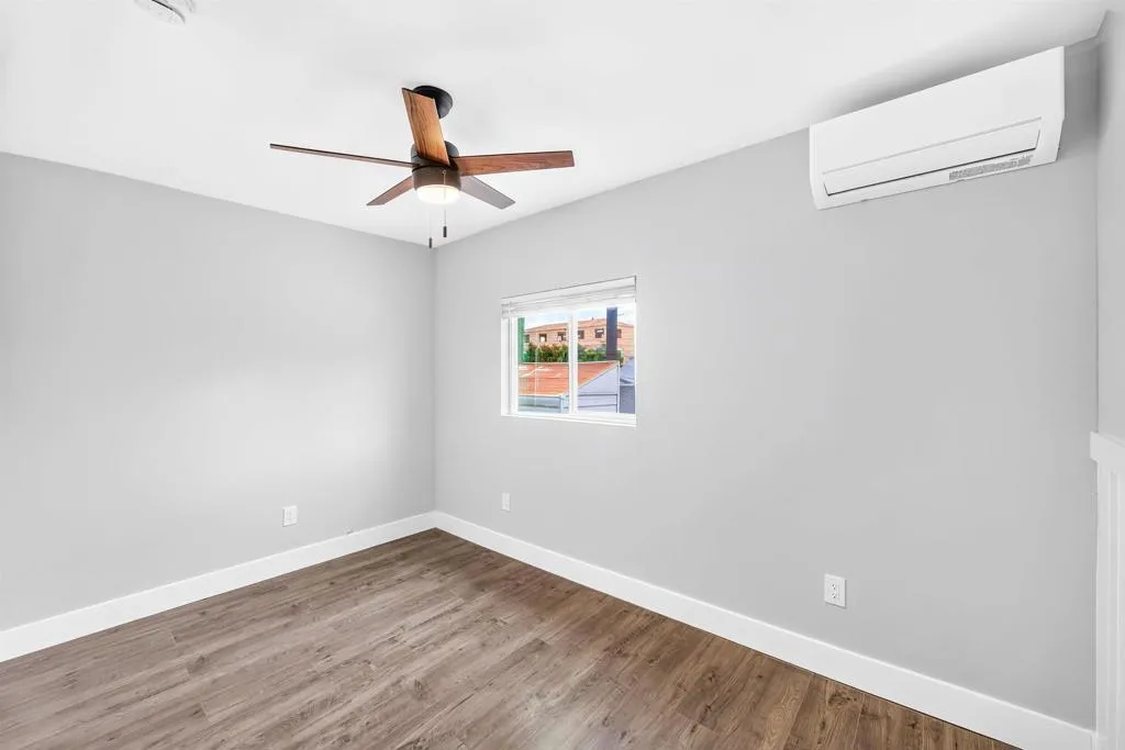 264 S 39th Street, San Diego, CA 92113 264 S 39th Street, San Diego, CA 92113
