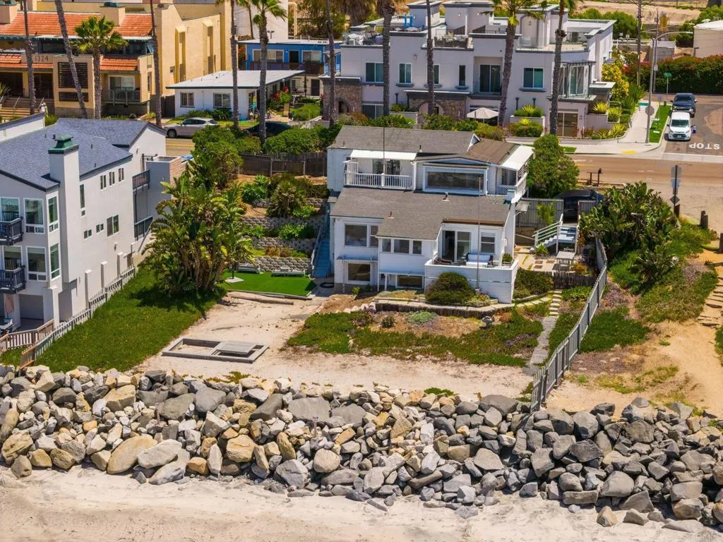 1323 S Pacific Street, Oceanside, CA 92054 1323 S Pacific Street, Oceanside, CA 92054