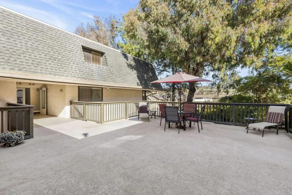 2535 Navarra Drive, #6A, Carlsbad, CA 92009 2535 Navarra Drive, #6A, Carlsbad, CA 92009