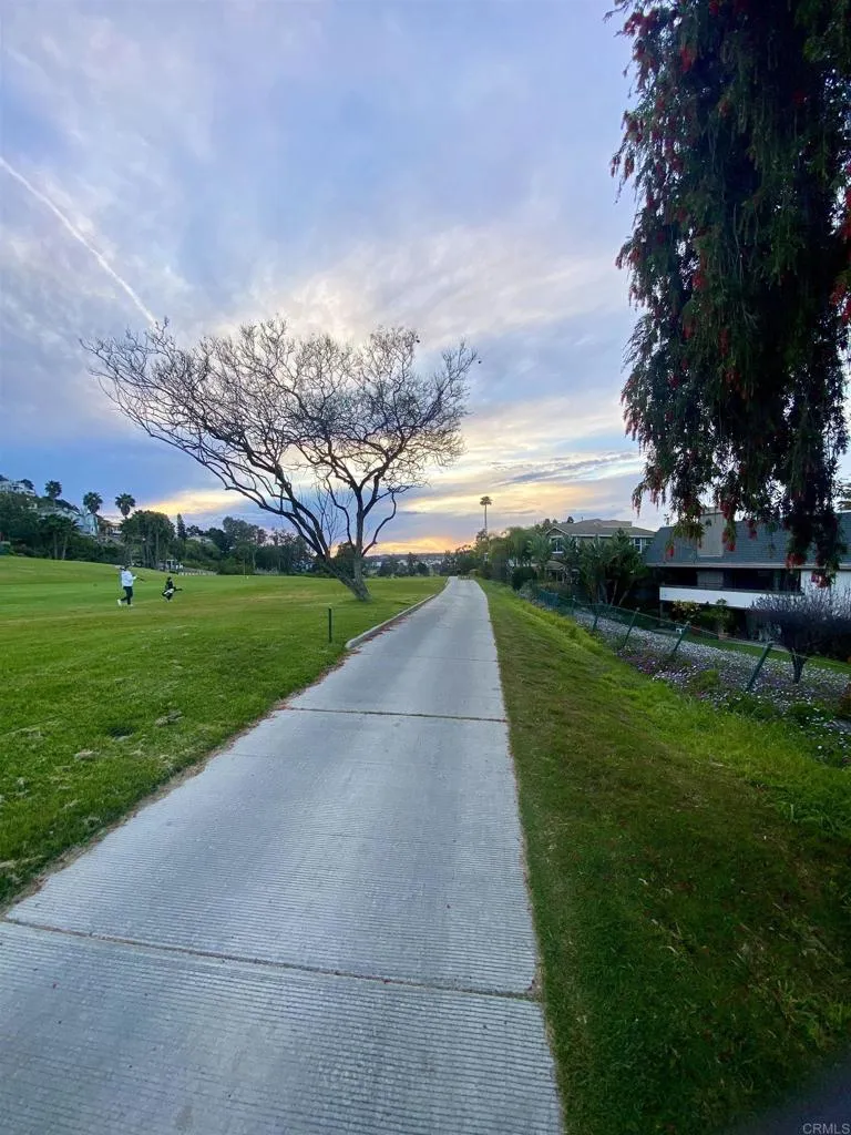 2535 Navarra Drive, #6A, Carlsbad, CA 92009 2535 Navarra Drive, #6A, Carlsbad, CA 92009