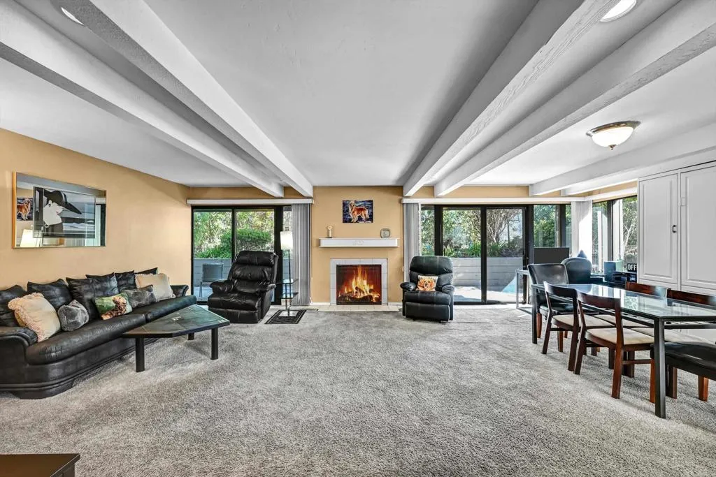 2535 Navarra Drive, #6A, Carlsbad, CA 92009 2535 Navarra Drive, #6A, Carlsbad, CA 92009