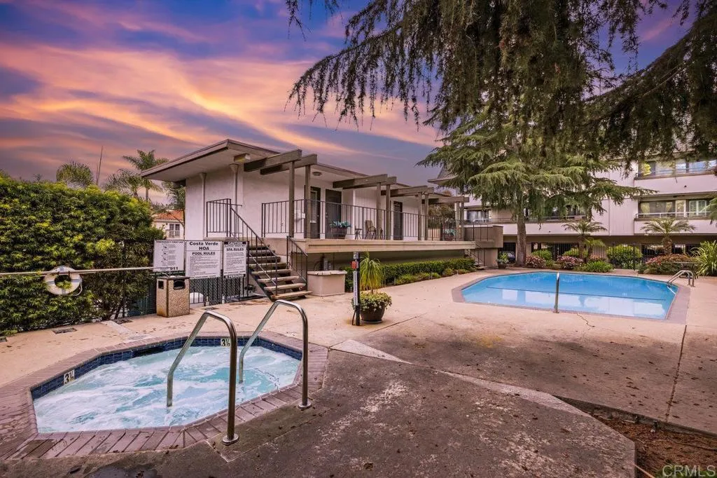 2535 Navarra Drive, #6A, Carlsbad, CA 92009 2535 Navarra Drive, #6A, Carlsbad, CA 92009